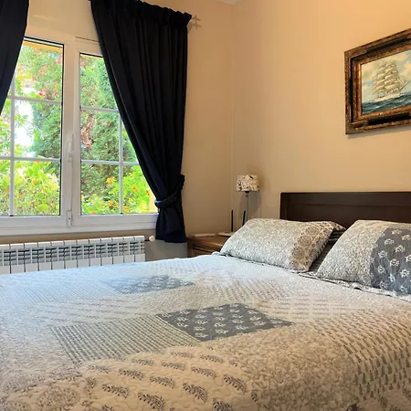 Casa Con Piscina, Jardin, Barbacoa, A.a. Y Wifi En - Es-89-74 Vakantiehuis *