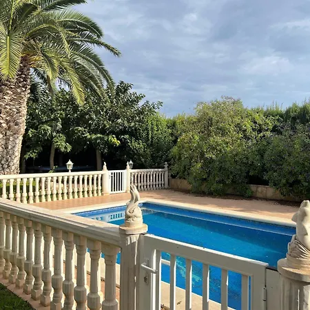 Casa Con Piscina, Jardin, Barbacoa, A.a. Y Wifi En - Es-89-74 *