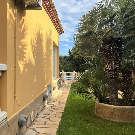 Holiday home Casa Con Piscina, Jardin, Barbacoa, A.a. Y Wifi En - Es-89-74